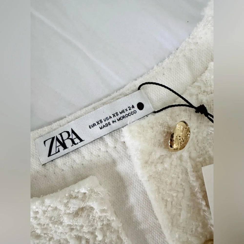 *BRAND NEW* Zara Cream/White Tweed Dress with Gold Buttons XS - Picture 7 of 14